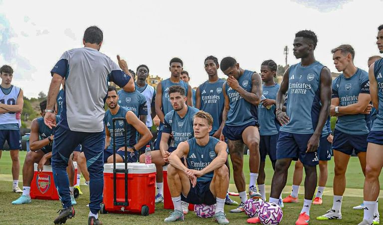 Arsenal 1-4 Manchester City- Second half blitz sees City advance