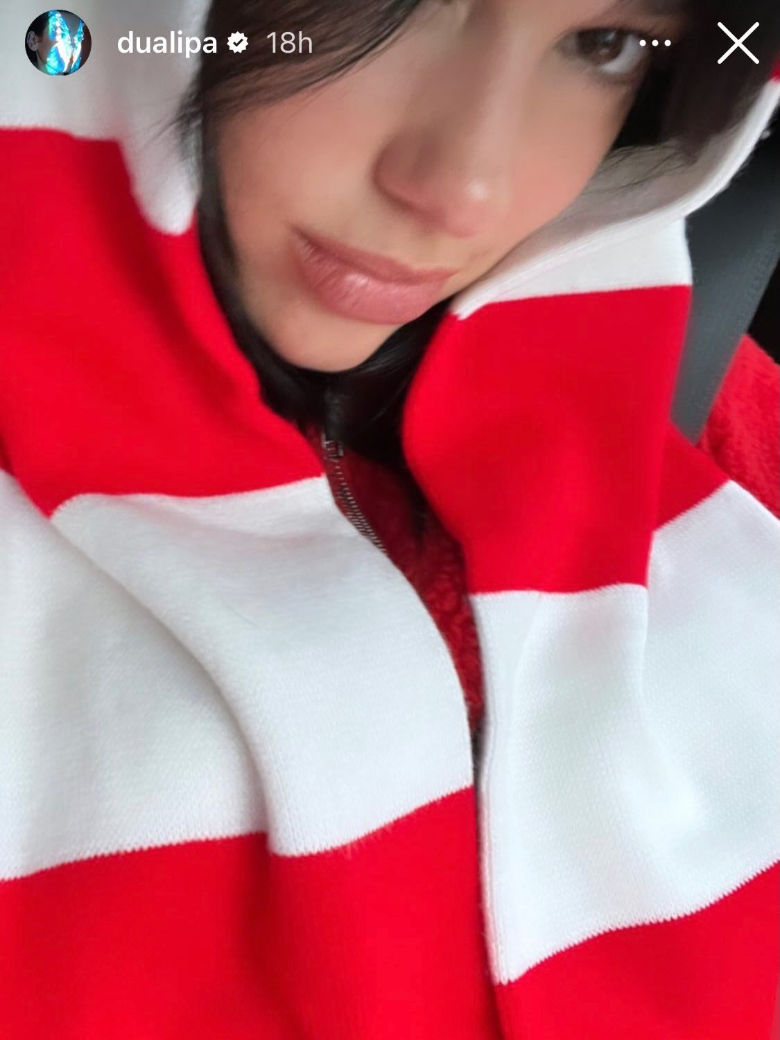 Dua Lipa — Arsenal Fan