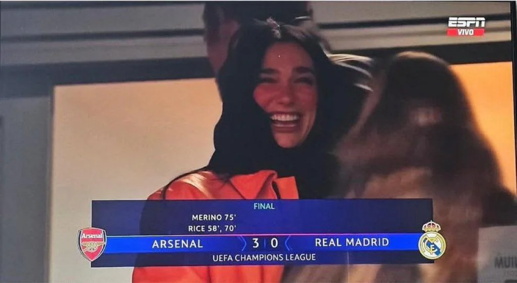 Dua Lipa — Arsenal Fan
