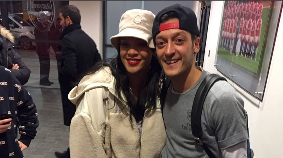 Rihanna — Arsenal Fan