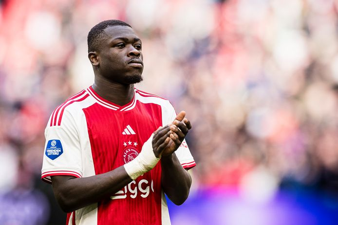 Brian Brobbey in action during the match against FC Utrecht. (Photo via Pro Shots / Toin Damen)