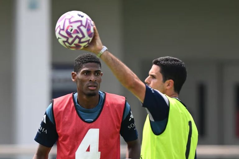 Arsenal star reveals which two defenders helped him settle after £13m move
