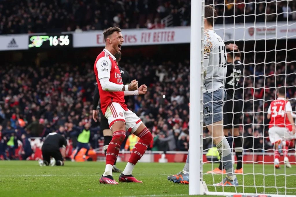 Arsenal ‘ready to sell’ trusted defender as Newcastle star eyed