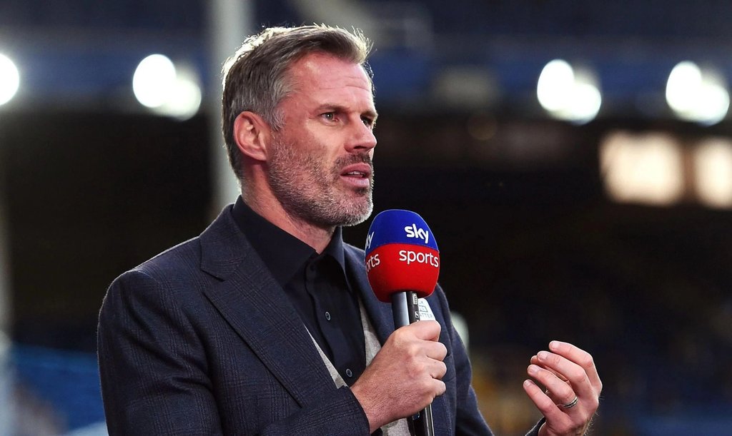 Jamie Carragher claims Arsenal lack one key profile despite title charge
