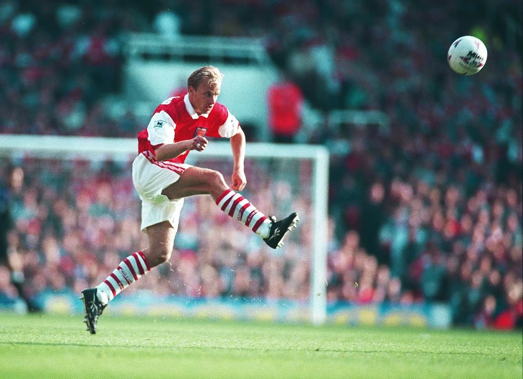 Neymar names Arsenal icon as ‘pure magic’ inspiration
