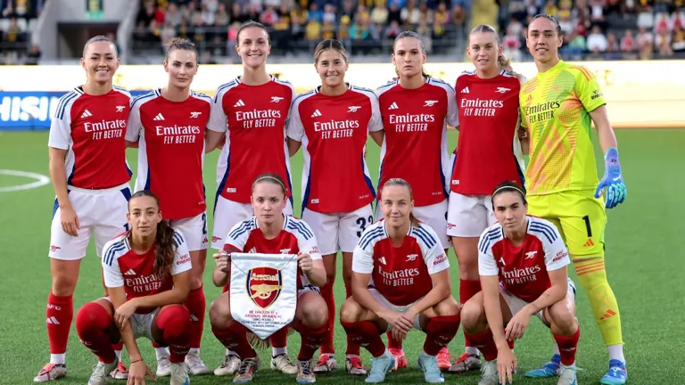 Arsenal Women blow 2-0 lead as VAR penalty disputed in Paris