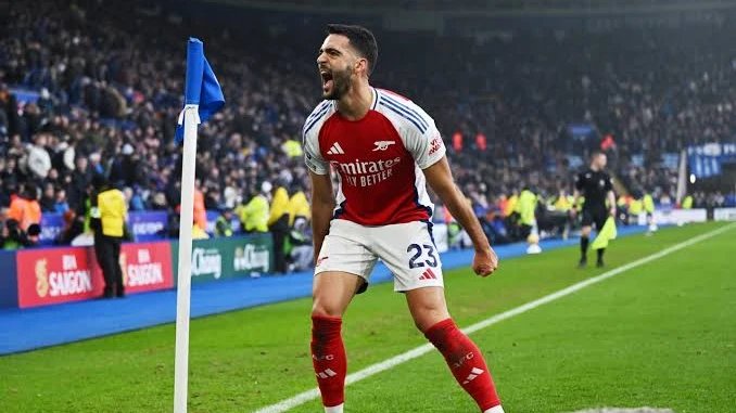 Arsenal star comes off the bench to score twice for Spain
